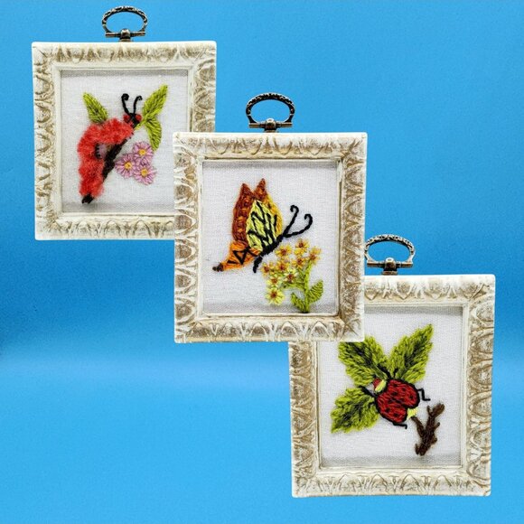 Vintage 1970s Butterfly Ladybug Caterpillar Miniature Crewel Art Set Frames - Picture 3 of 17